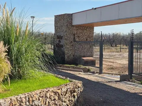 Venta Lote en Barrio Privado Solar de Olivos Maipu