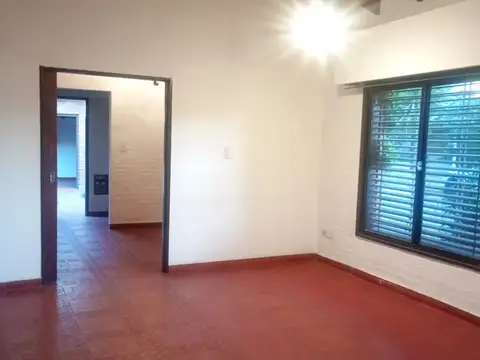 CASA EN ALQUILER CON CONCHERA 