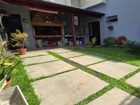 VENTA CASA VILLA  LYNCH