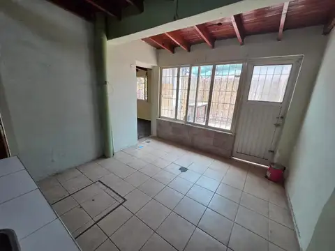 DEPARTAMENTO CON COCHERA EN GODOY CRUZ