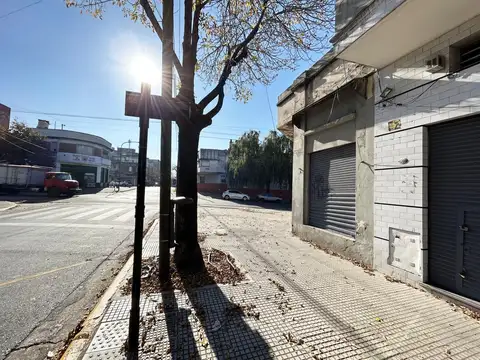 Local en Alquiler en Mataderos, $ 700.000