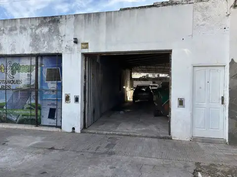 Venta Local + Estacionamiento-Cochera 12 autos VGG