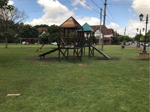 Casa 9 ambientes con 1 baño