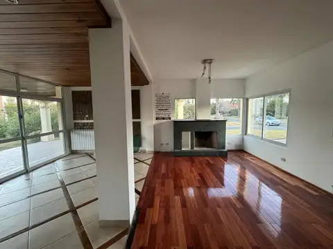 Casa en Alquiler al Este