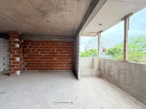 Hermosos departamentos de 2 ambientes con balcón en Monte Castro a estrenar .