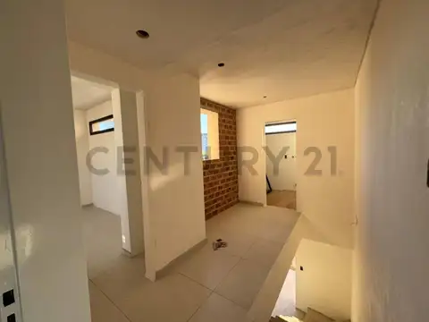 CASA EN VENTA EN LA PLATA DE DOS DORMITORIOS