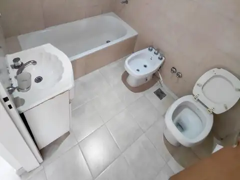 Lisandro De La Torre 800, Piso 3