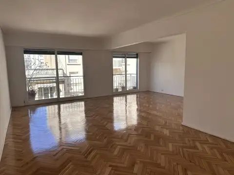 Departamento en Venta de 5 ambientes