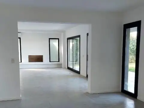 Casa en Venta en Puerto De Escobar, USD 490.000