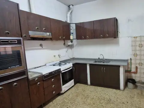 Depto Tipo Casa en Venta 50 años