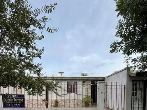 Manzana 6, Calle 5, Casa 4