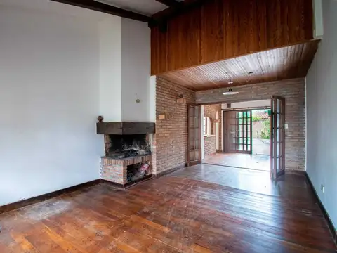 Casa en Venta con 1 cochera