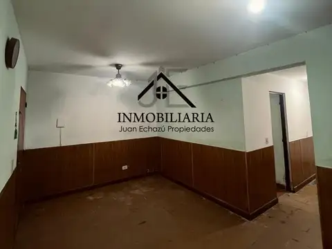 VENDO EN BARRIO BANCARIO DEPARTAMENTO EN PLANTA BAJA.
