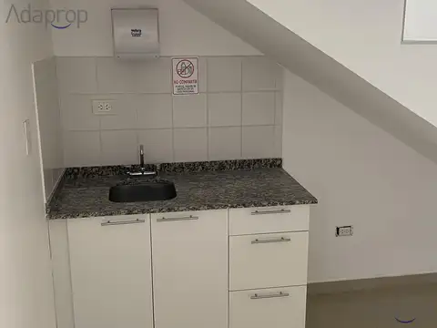 Alquilo Hermoso Local Centrico en Posadas, el precio Incluye IVA