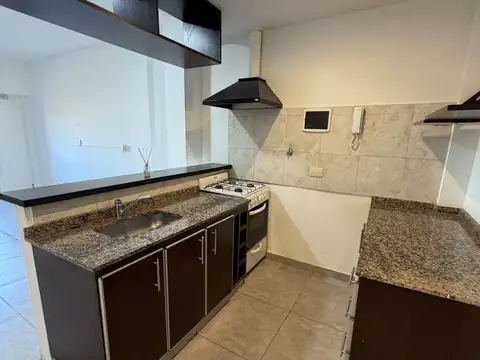 Departamento en Alquiler con 1 cochera