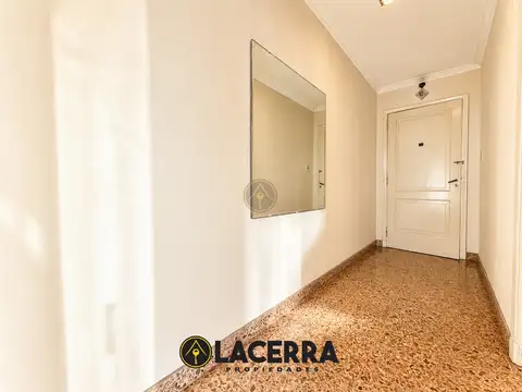 Depto Tipo Casa en Venta 70 años