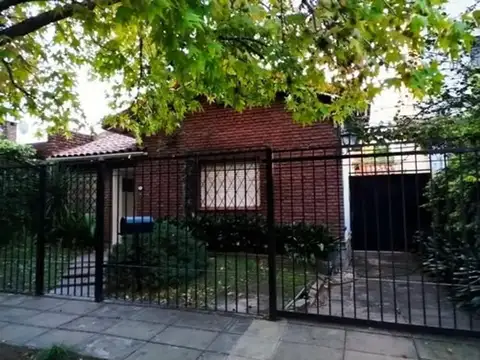 Casa en Venta con 1 cochera