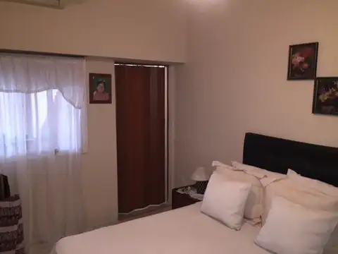 Casa 6 ambientes con 4 baños