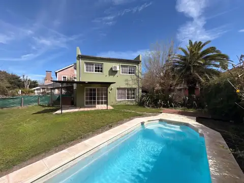 B° Los Ángeles (Ingeniero Maschwitz) Casa 3 dormitorios. Pileta. Jardín. Lote 436 m2
