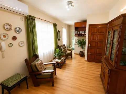 OPORTUNIDAD VENTA DEPARTAMENTO DOS AMBIENTES CON BALCON Y TERRAZA UNLAM