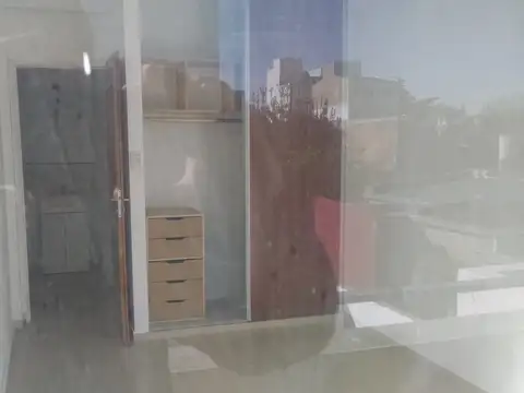 DPTO 1 DORMI, BARRIO LA LOMA, EXCELENTE UBICACION