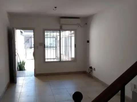 Departamento 5 ambientes con 1 baño