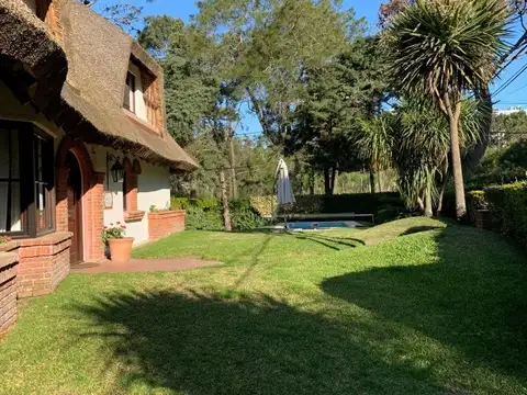 Hermosa casa en alquiler, cerca de todo