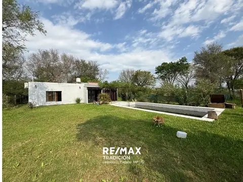 Quincho 2 ambientes en venta Colonia Benitez