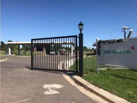 Mmc. Hermoso Lote Oportunidad En Barrio San Ramón,