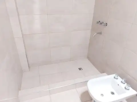 Casa en Alquiler con 1 cochera