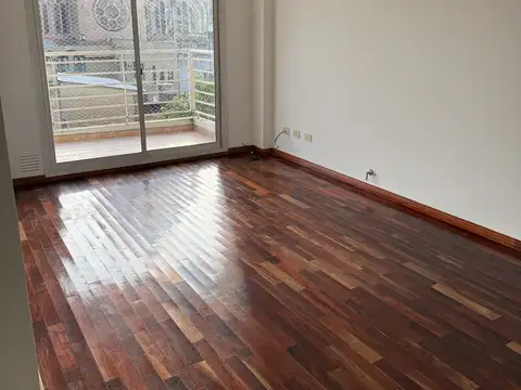 Departamento en Alquiler en Abasto, $ 560.000