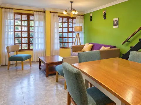 Depto Tipo Casa en Venta de 4 ambientes
