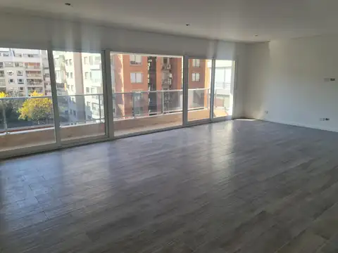 Departamento en Alquiler de 3 dormitorios