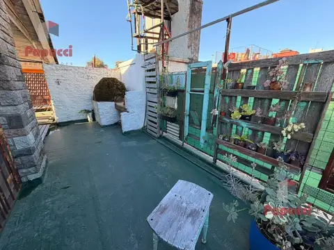 Depto Tipo Casa en Alquiler 50 años