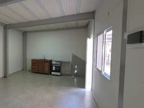 Depto Tipo Casa en Alquiler de 2 ambientes