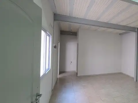 Depto Tipo Casa en Alquiler de 1 dormitorio