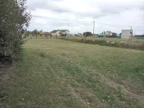 Terreno en Venta 27  mts Fondo