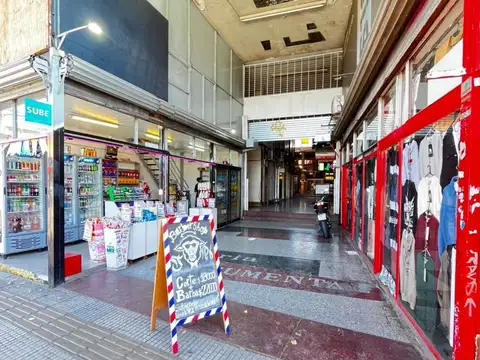 ALQUILER DE LOCAL de 30mts con entrepiso en MAIPU al 100 en VICENTE LOPEZ. OPORTUNIDAD.