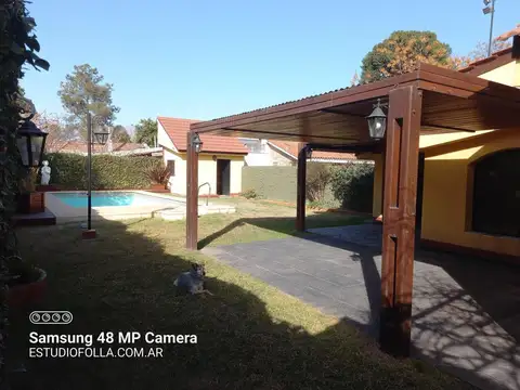 Casa en Alquiler en Funes, $ 1.300.000
