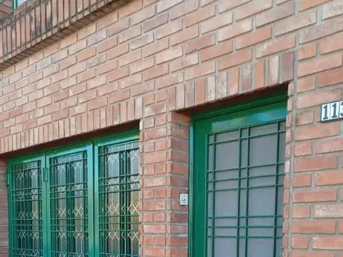 PH AL FRENTE CON FONDO Y GARAGE