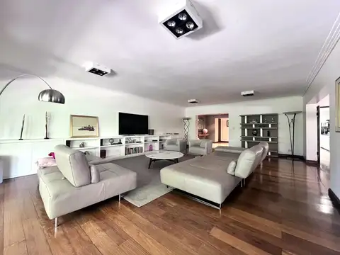 Departamento 4 ambientes con 4 baños