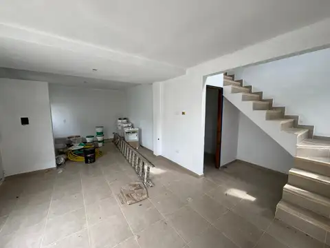 Casa 3 ambientes con 1 baño
