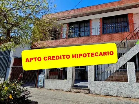 PH de 3 ambientes en venta en La Tablada  en planta alta Ingreso Independiente