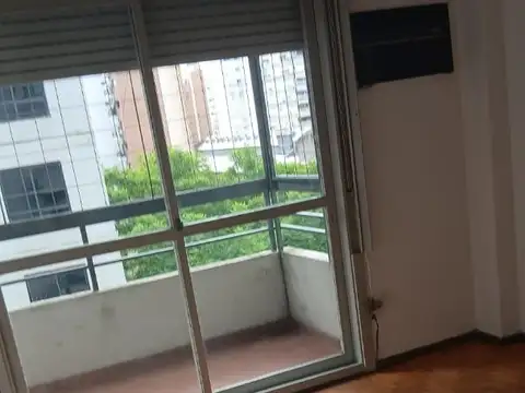 Mitre 200. Amplio departamento de 3 dormitorios