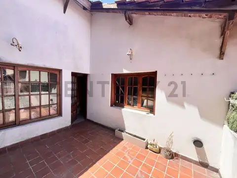 VENTA PH EN RAMOS MEJIA CENTRO SIN EXPENSAS APTO CREDITO