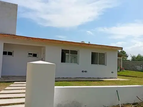 VENTA CASA 2 DORMITORIOS VILLA ANISACATE CÓRDOBA