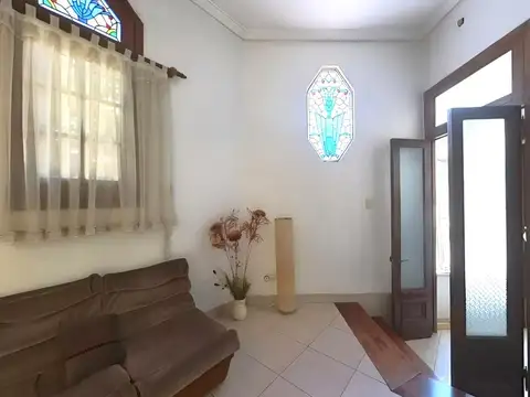 Fray Cayetano Rodríguez 700