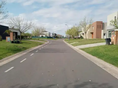 Terreno en  Barrio Acacias, Puertos del Lago, Escobar
