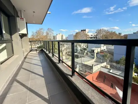 Departamento 3 ambientes con 2 baños