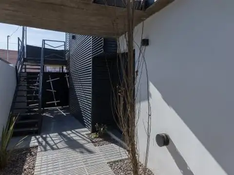 Belgrano 4000, Piso PB
